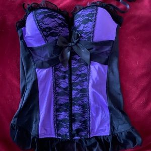 BLACK FUCHSIA VIOLET AND BLACK LACED CORSET